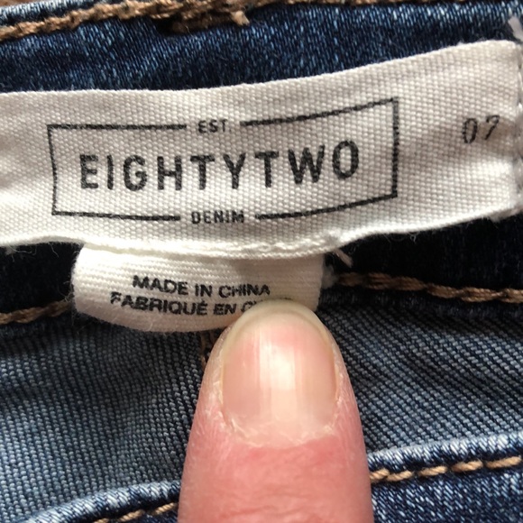 3/$25 - Eighty Two torn crop skinny jeans - Picture 6 of 14